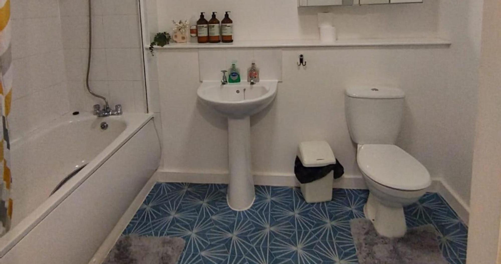 Business & Leisure City Centre 2 Bed En-Suite Apartment With Free Parking And Netflix كوفنتري المظهر الخارجي الصورة
