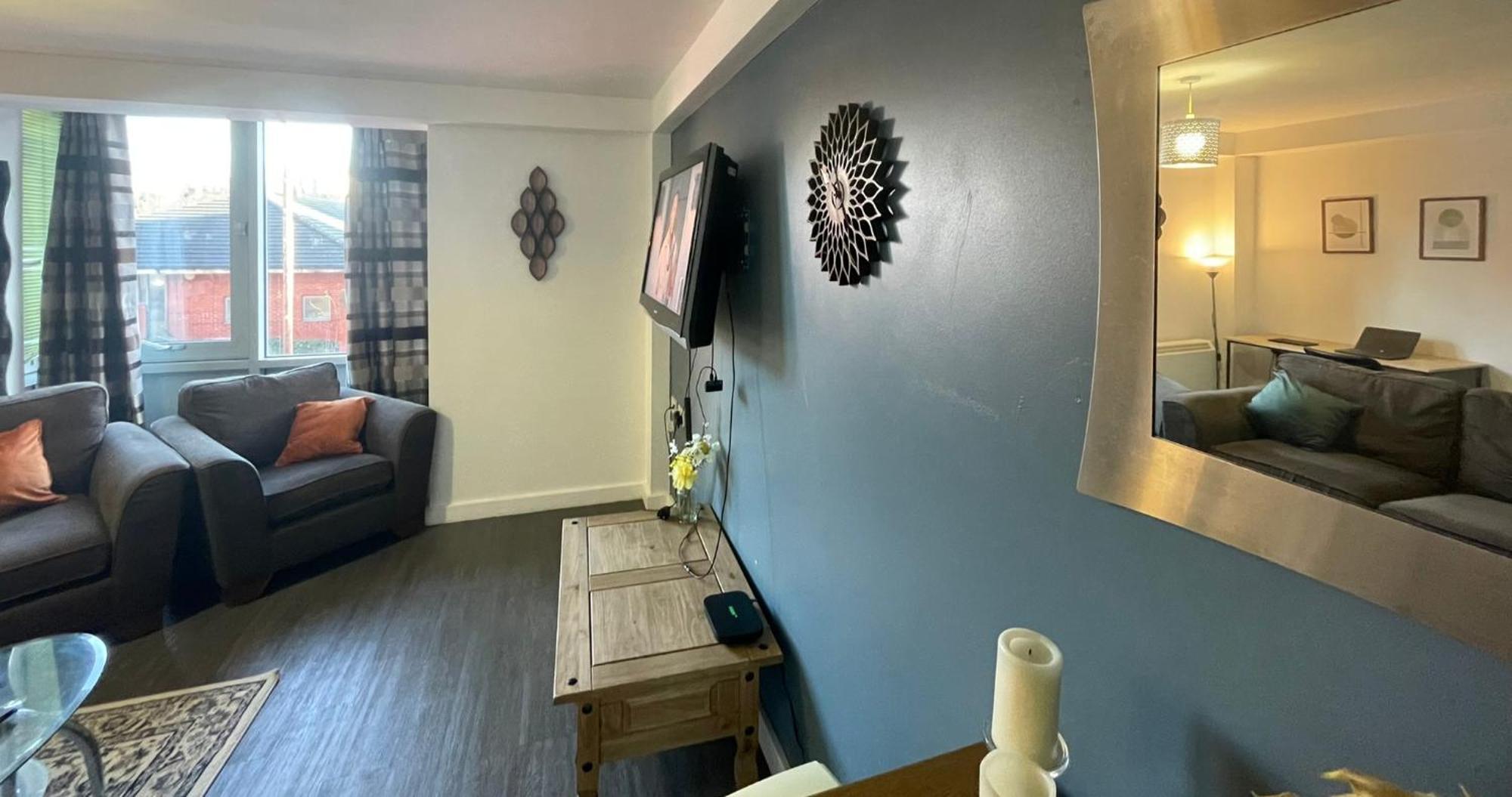 Business & Leisure City Centre 2 Bed En-Suite Apartment With Free Parking And Netflix كوفنتري المظهر الخارجي الصورة
