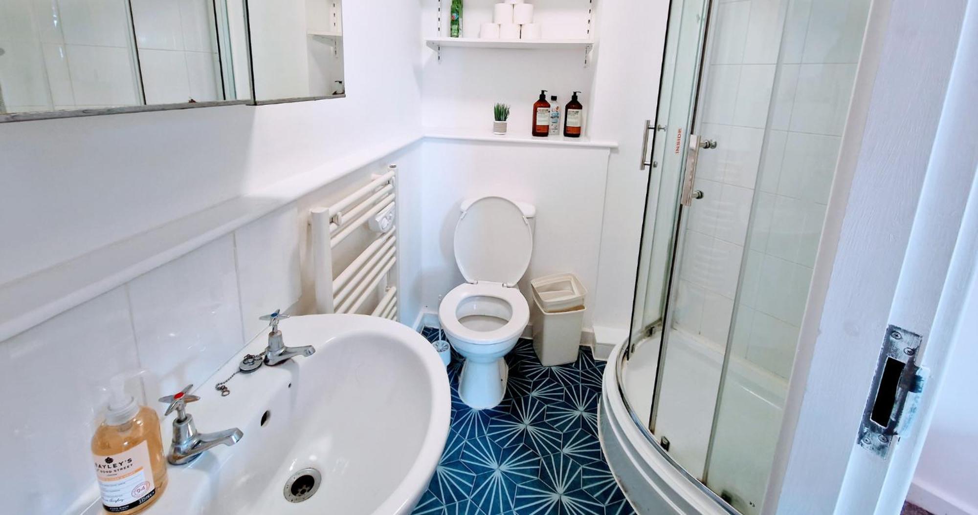 Business & Leisure City Centre 2 Bed En-Suite Apartment With Free Parking And Netflix كوفنتري المظهر الخارجي الصورة