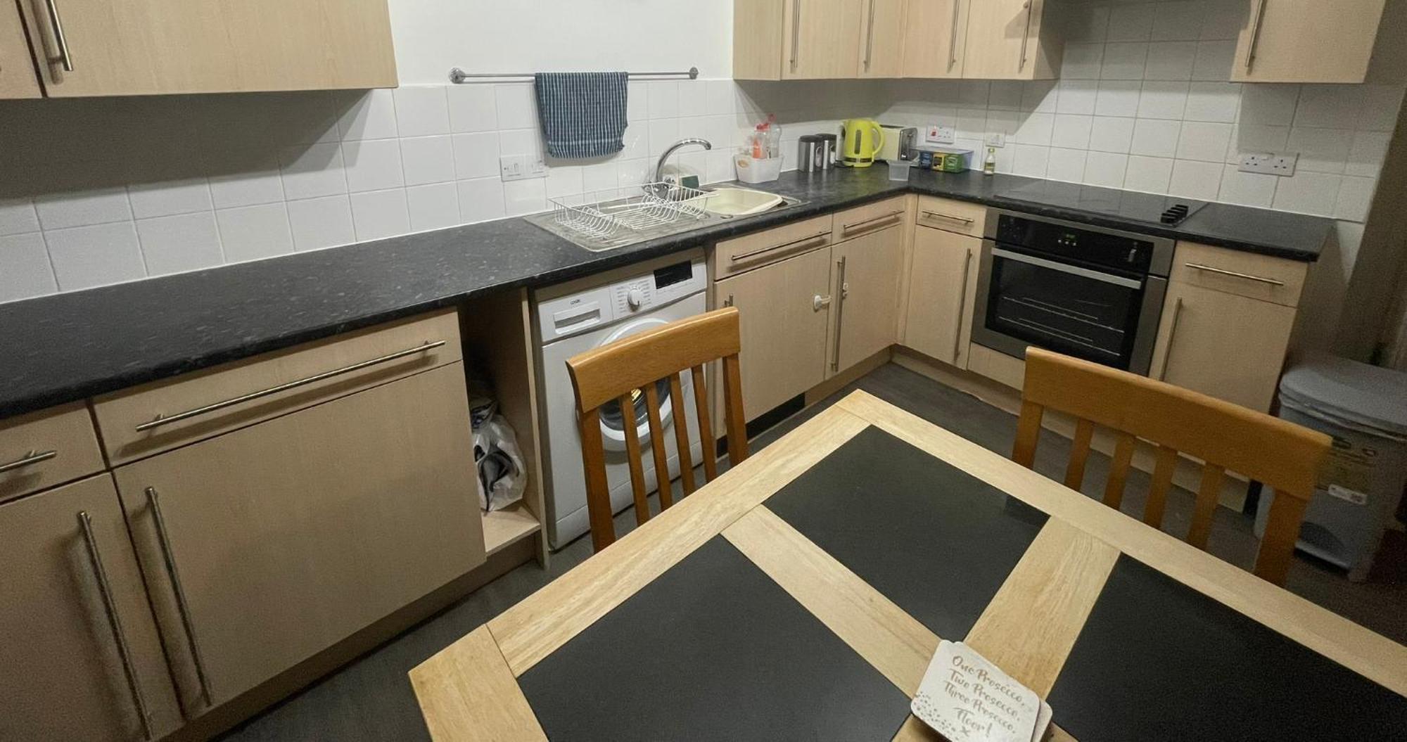 Business & Leisure City Centre 2 Bed En-Suite Apartment With Free Parking And Netflix كوفنتري المظهر الخارجي الصورة