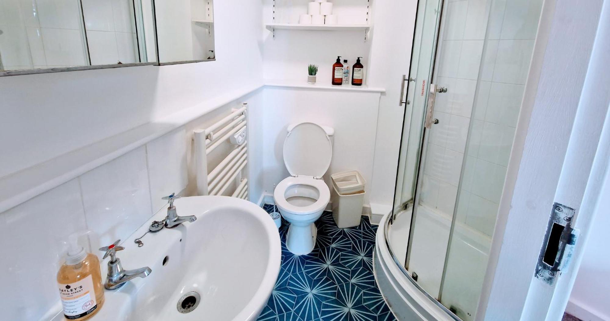 Business & Leisure City Centre 2 Bed En-Suite Apartment With Free Parking And Netflix كوفنتري المظهر الخارجي الصورة
